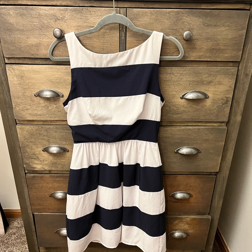 ✨NEW✨ Dress